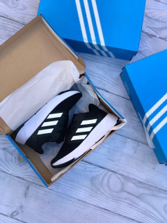 Adidas Galaxi 6 en internet