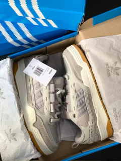 Adidas 2000 - PK - Hilosyperlas - venta de calzado por mayor y menor.