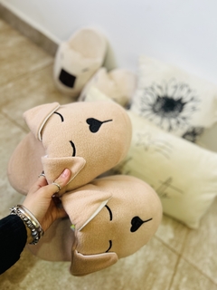 Pantuflones perrito - Hilosyperlas - venta de calzado por mayor y menor.