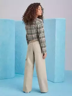 Blazer Cropped Xadrez I Am Authoria na internet