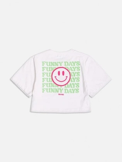 BLUSA COM PATCH SMILE MOMI - Bolhinhas de Sabão