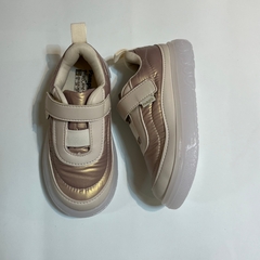 Tênis Sneaker Luz Pampili na internet