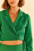 Blazer Feminino Cropped Amarracao Farm na internet