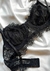 Conjunto de Lingerie Nayara - 3 Peças: Sutiã com Aro, Calcinha, Cinta-Liga Ajustável - Confortável e Sexy Preto