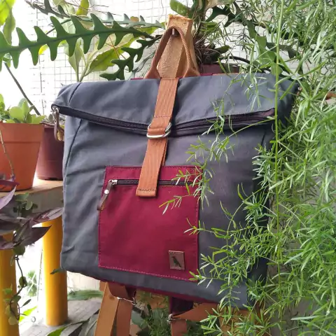 Mochila Rebeca Cinza e Bordô