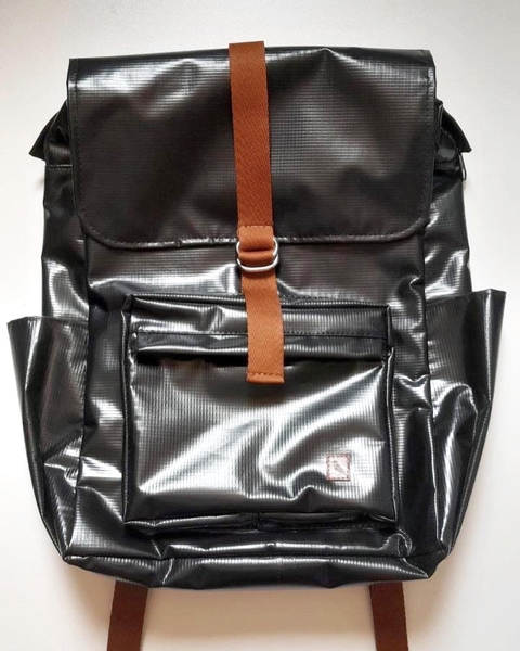 Mochila Ana Preta/Caramelo