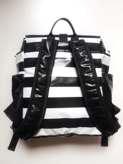 Mochila Aninha Listrada - comprar online
