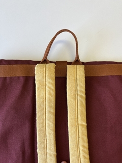 Mochila Rebeca Bordô e Amarelo - comprar online