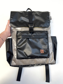 Mochila Ana Prateada - Macabéa Acessórios
