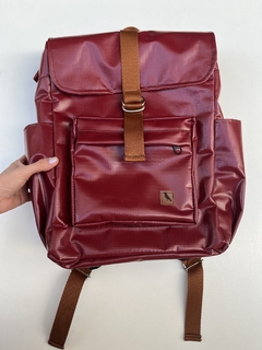 Mochila Aninha Bordô na internet