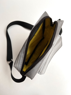 Bolsa Lila Plástica Prateada