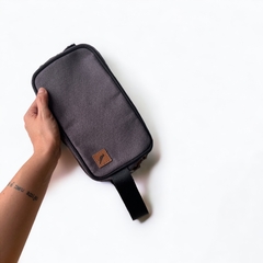 Necessaire Clássica Macabéa Cinza