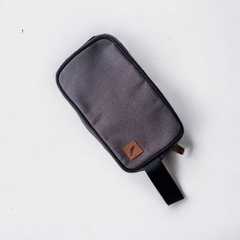 Necessaire Clássica Macabéa Cinza - comprar online