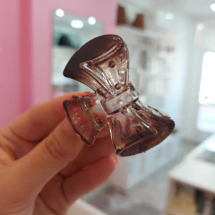 Broche en Forma de Moñito. en internet