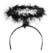 Vincha negra con halo de plumas blancas, ideal para disfraces y fiestas temáticas.