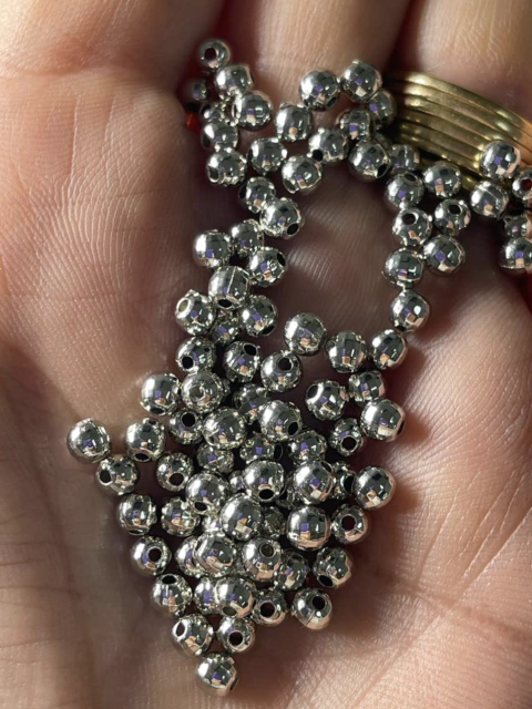 Plástico Plateado Facetada N° 4.