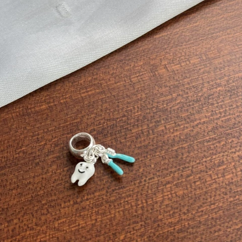 Berloque Dente /escova