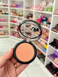 Blush Uni makeup THBlush