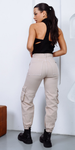 MOM CARGO BEIGE - comprar online