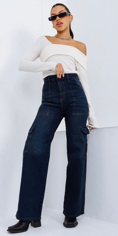 TOWER CARGO ZENDAYA