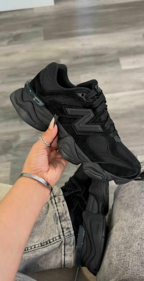 NEW BALANCE PRETO