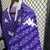 camisa-titular-home-i-fiorentina-kappa-23-24-torcedor-serie-a-italiana-viola-template-kombat-pro-2024-roxo-lírrios-efeito-dna-cinzas-símbolos-cidade-florença-gola-especial-e-branca-13-homenagem-renovada-décimo-segundo-homem-davide-astori-zageuiro-capitão