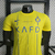 Camisa-Titular-Al-Nassr-2023-2024-Jogador-Parceria-Nike-e-Al-Nassr-FC-Cristiano-Ronaldo-Arábia-Saudita-Futebol-Saudita-e-Marca-Norteamericana-Estreia-Nike-al-Nassr-Design-Exclusivo-na-Camisa-Titular-Torcedores-Sauditas-Nova-Era-Estilística-