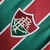 camisa-titular-fluminense-23-24-umbro-torcedor-carioca-rio-de-janeiro-tricolor-bicampeão-marcelo-cano-gislaine-listras-verticais-verdes-grená-finas-gola-redonda-branca-betano-listrada-homenagem-71-anos-copa-rio-etiquetas-especiais-taca-1952-dourado-campea
