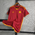 camisa-titular-home-i-roma-23-24-adidas-torcedor-tres-listras-manto-giallorossi-serie-a-europa-league-despedida-92-93-vermelho-e-amarelo-gola-frontal-lupetto-celebrando-o-passado-mas-olhando-o-futuro-daje-roma-daje