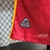 camisa-titular-home-i-roma-23-24-adidas-torcedor-três-listras-manto-giallorossi-serie-a-europa-league-despedida-92-93-vermelho-e-amarelo-gola-frontal-lupetto-celebrando-o-passado-mas-olhando-o-futuro-daje-roma-daje