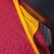 camisa-titular-home-i-roma-23-24-adidas-torcedor-três-listras-manto-giallorossi-serie-a-europa-league-despedida-92-93-vermelho-e-amarelo-gola-frontal-lupetto-celebrando-o-passado-mas-olhando-o-futuro-daje-roma-daje