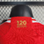 camisa-titular-home-i-benfica-adidas-jogador-23-24-vermelha-gola-v-cor-branca-vermelho-com-borda-branca-listras-douradas-emirates