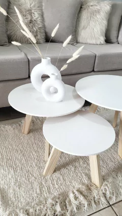 combo mesas renata x3 + alfombra + florero dona + ramos de regalo - comprar online