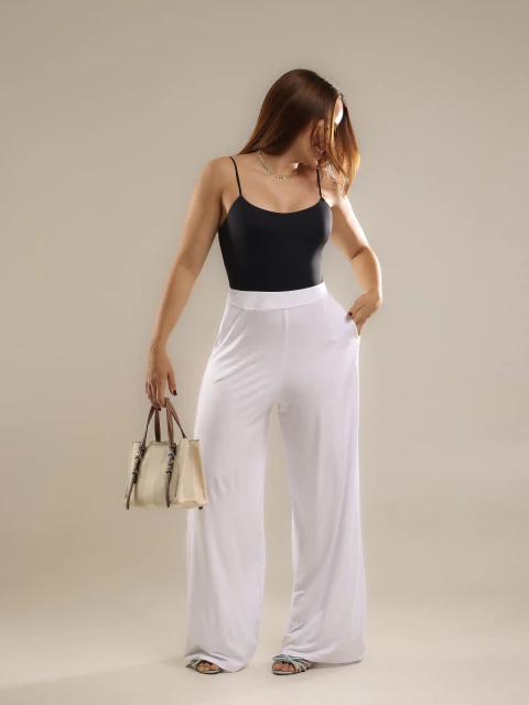 Calça Mari com bolsos Branca