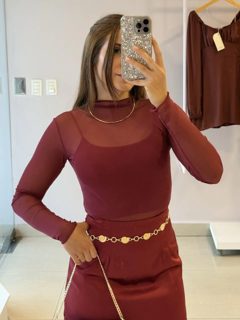 Blusa de Tule Vinho