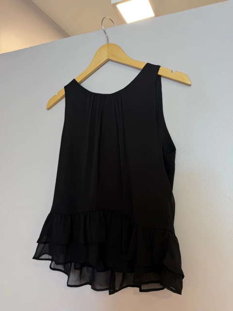 Blusa de Babados Preta (Tamanho P)