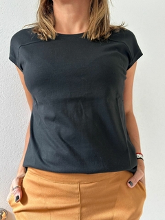 Remera Frida en internet