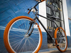 Morelia Personalizada con tu Nombre y Accesorios - tienda en línea