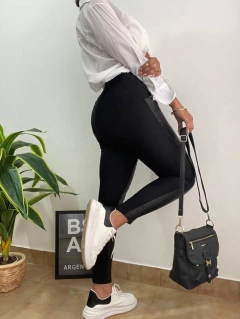 Calza-Pantalón Panther Engomados con cierres Rch - comprar online