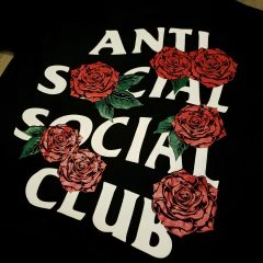 Playera Anti Social Social Club Roses Negro en internet