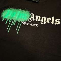 Playera Palm Angels New York Sprayed Negro - comprar en línea