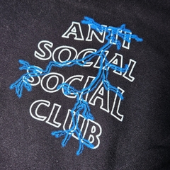 Hoodie Anti Social Club Save Your Tears en internet