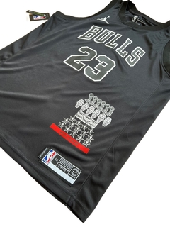 Jersey Chicago Bulls Jordan Negro en internet