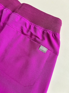 Uniforme Quirurgico Kura Bloom Mujer Orchid - Kura Uniformes Médicos