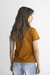 REMERA BÁSICA OCRE en internet