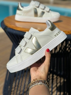 Tenis Vert Branco com Dourado - comprar online