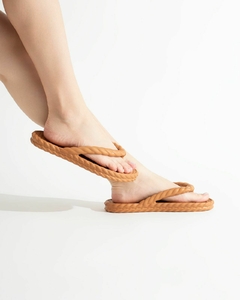 Chinelo Nuvem Caramelo - comprar online