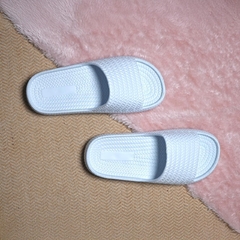 Chinelo Nuvem Branco