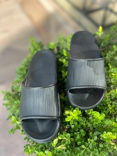 Chinelo Nuvem Eva Preto - comprar online