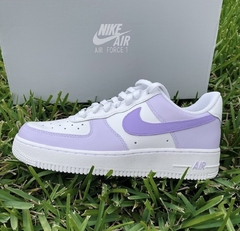 Air Force Branco com Lilas na internet